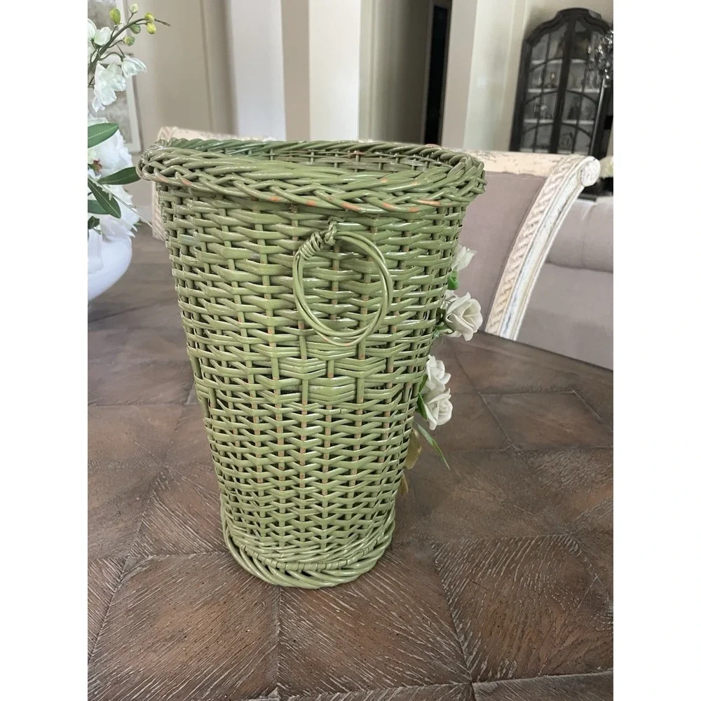Vtg Green Wicker Rattan Waste Paper Basket Bin Can Unique White Floral Bouquet